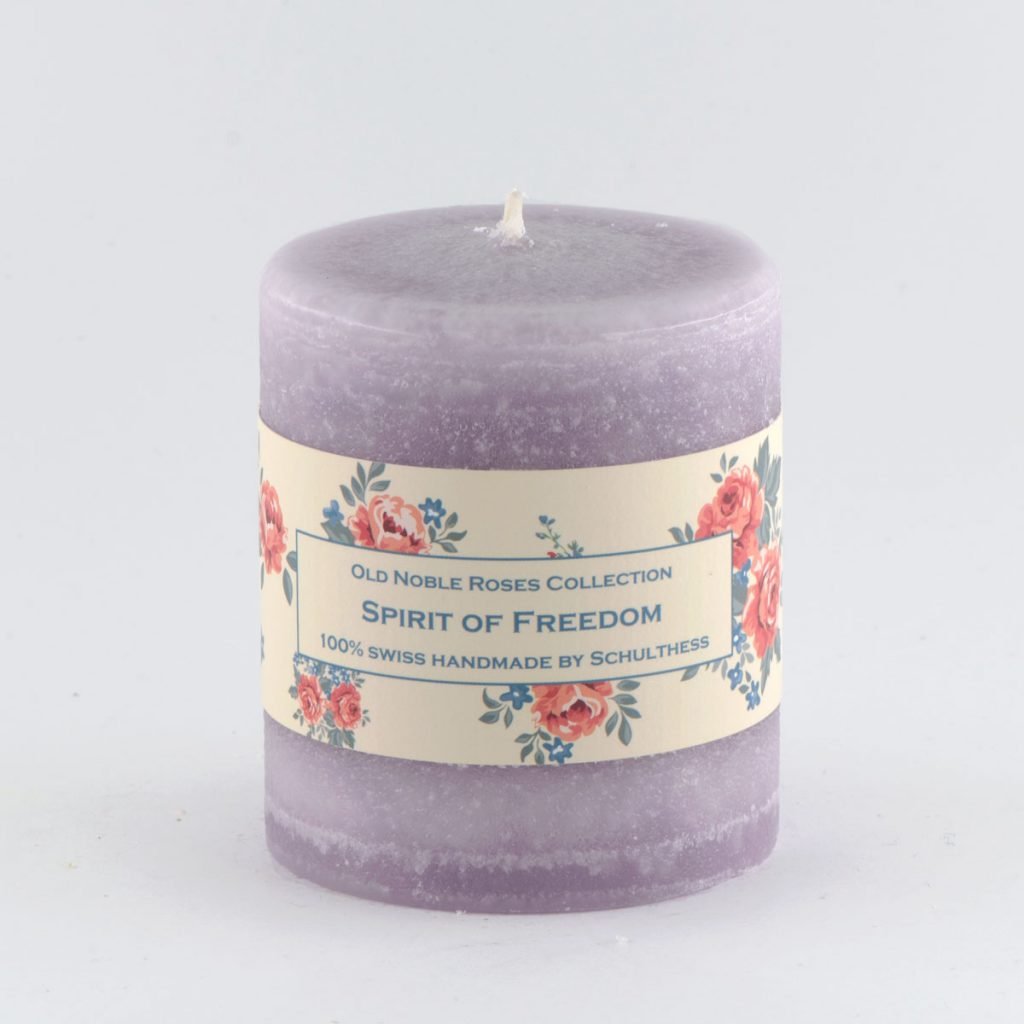 Old Noble Roses: Spirit of Freedom