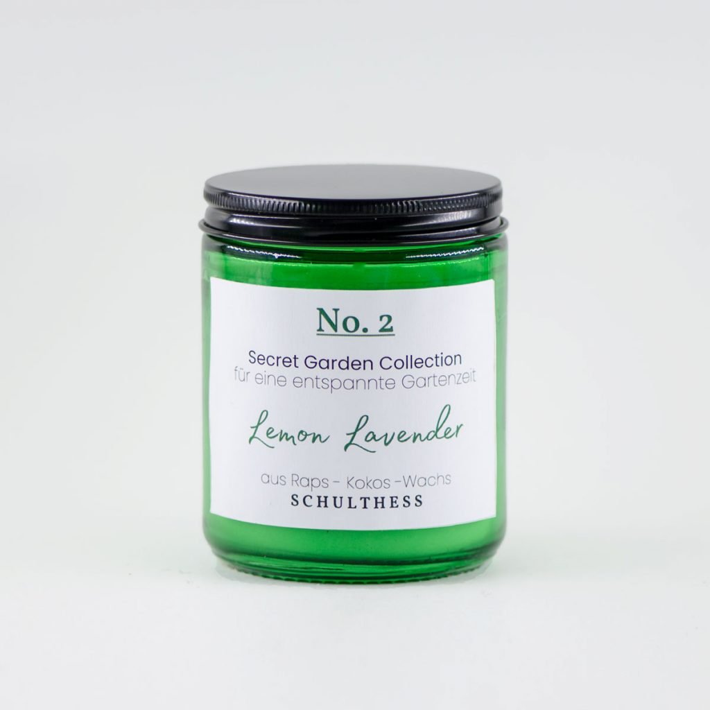 Duftkerze im Grünglas mit frischem Duft nach Zitrone und Lavendel – handgemacht in der Schweiz, mit synthetischem Duft und Baumwolldocht.